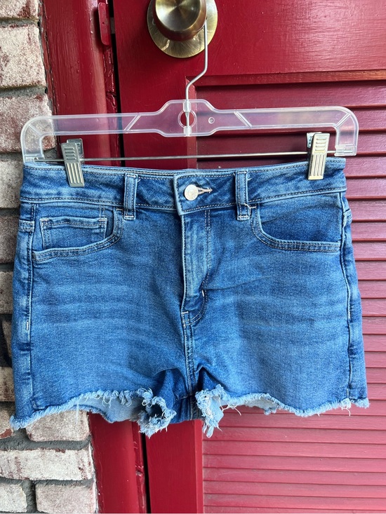 American Eagle Outfitters Pants - American Eagle Stretch Mom High Rise Jean Shorts Size 4